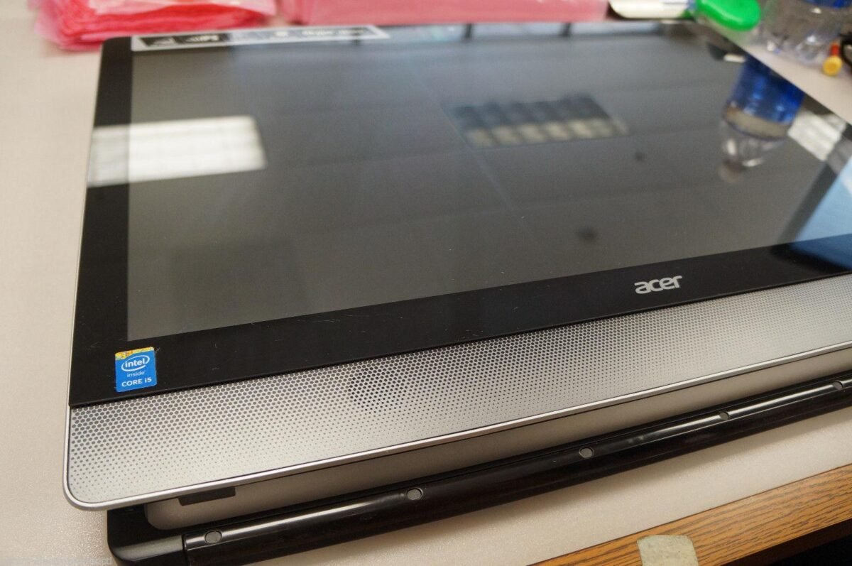 Acer Aspire U5 touchscreen