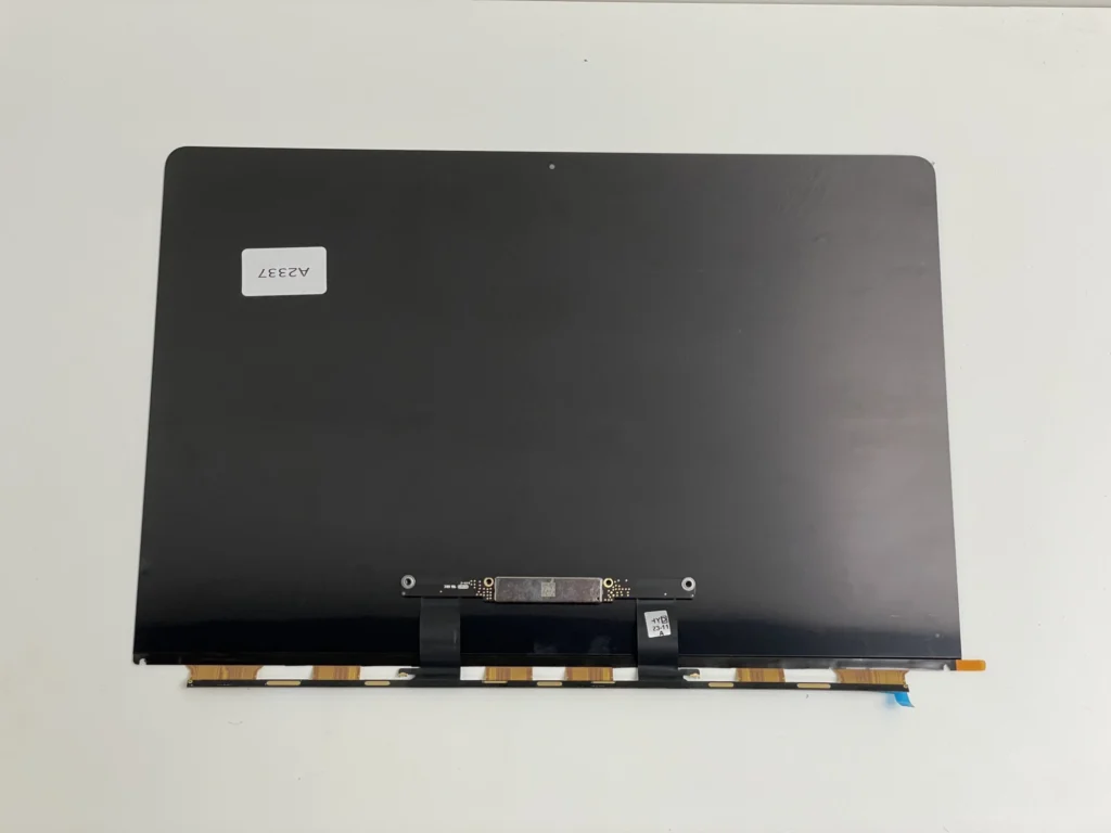 MacBook Air A2337 screen replacement