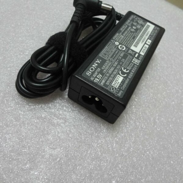 Sony VAIO VGP-AC19V76 charger