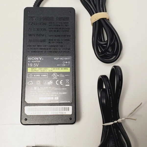 Sony VGP-AC19V11 power adapter