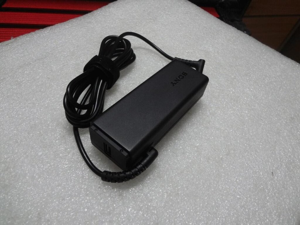 Sony VGP-AC19V74 charger