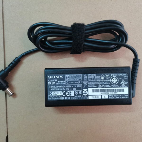 Sony VAIO VGP-AC19V75 charger