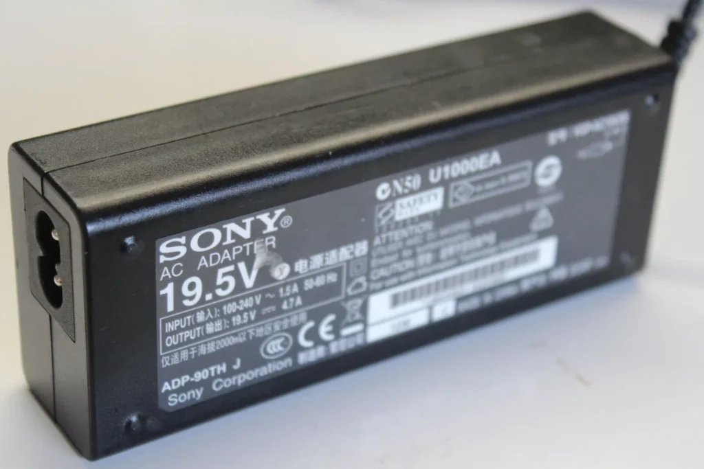 Sony VAIO VGP-AC19V59 90W adapter