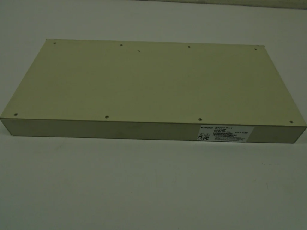 Radwin IDU-C 7200 2x GbE 10/100 BaseT with SFP Port RW-7200-2000