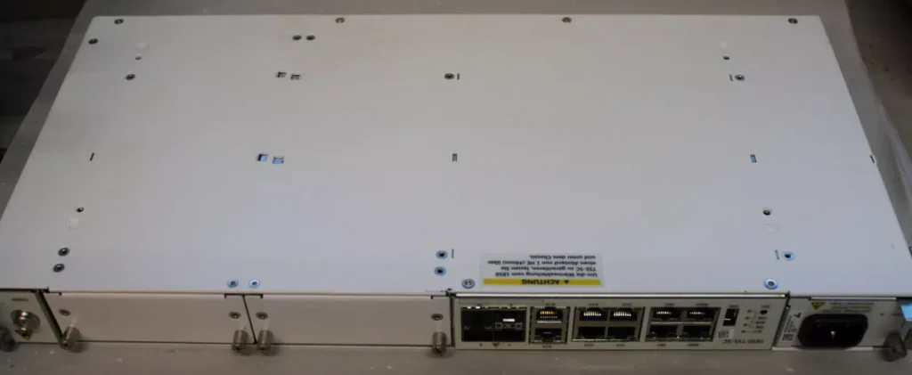 Alcatel-Lucent 1850 TSS-5c 9Gb/s switch